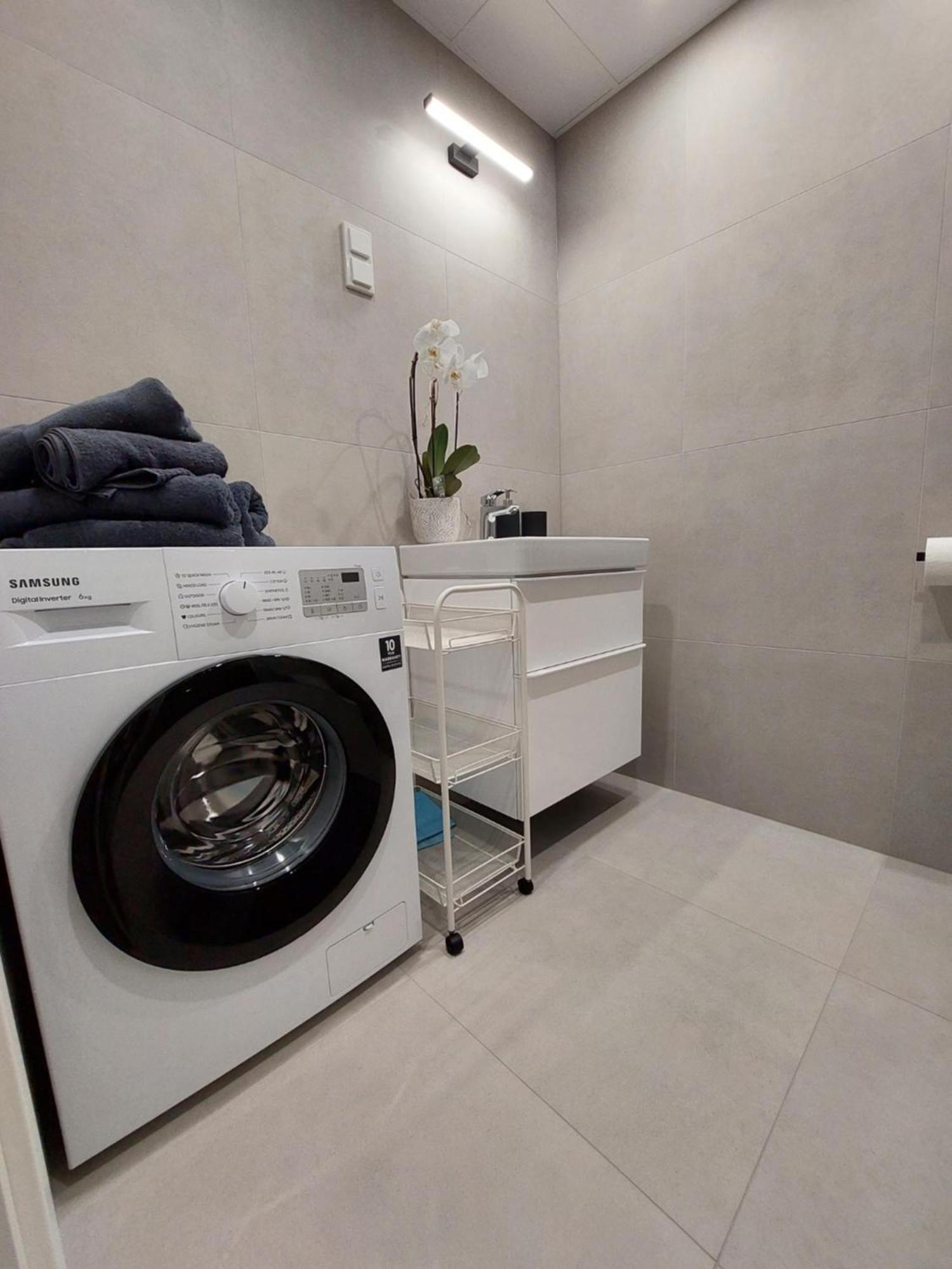 Rebase - Free Parking Apartment *